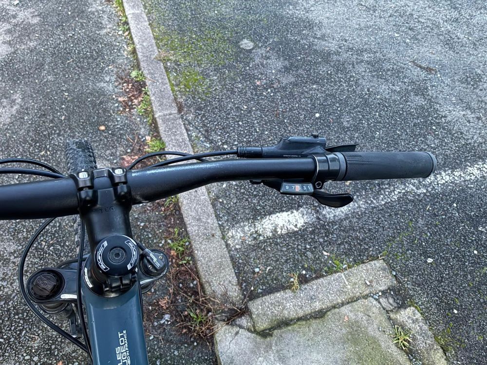 VTT Peugeot M02 29 ALIVIO taille S tr&egrave;s bon &eacute;tat Vélos