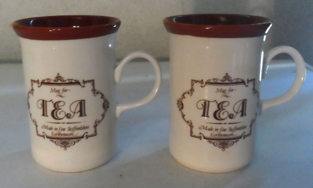 2 tasses &agrave; th&eacute; en fa&iuml;ence de la manufacture Churchill neuves Cuisine