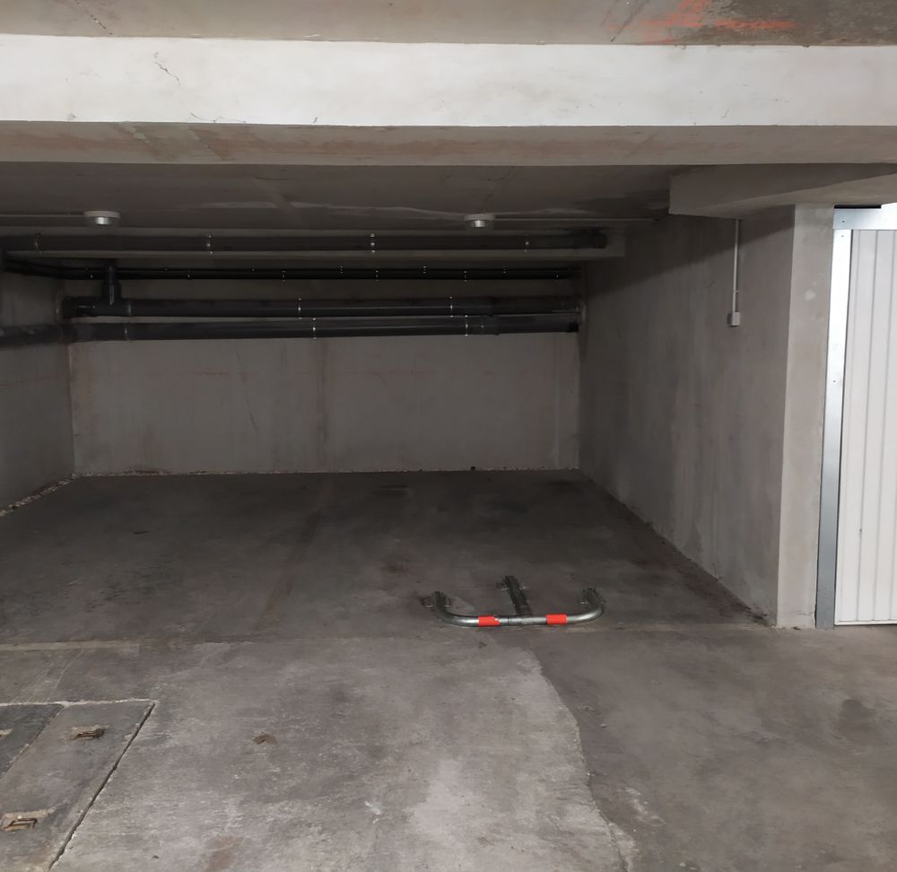 Location Parking/Garage Parking en sous-sol La Serinette Toulon Toulon