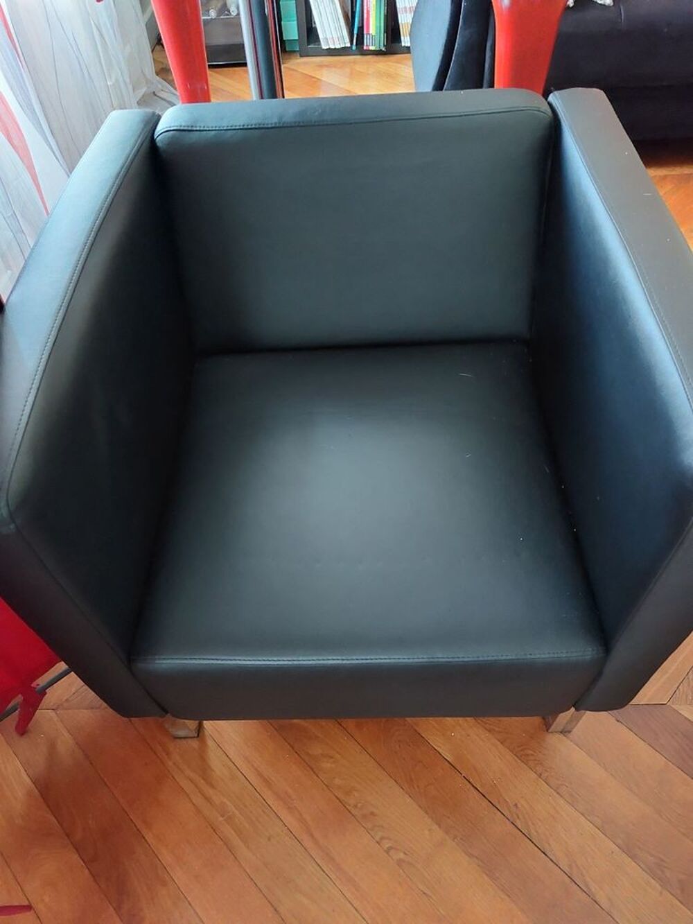 fauteuil noir en simili cuir Meubles