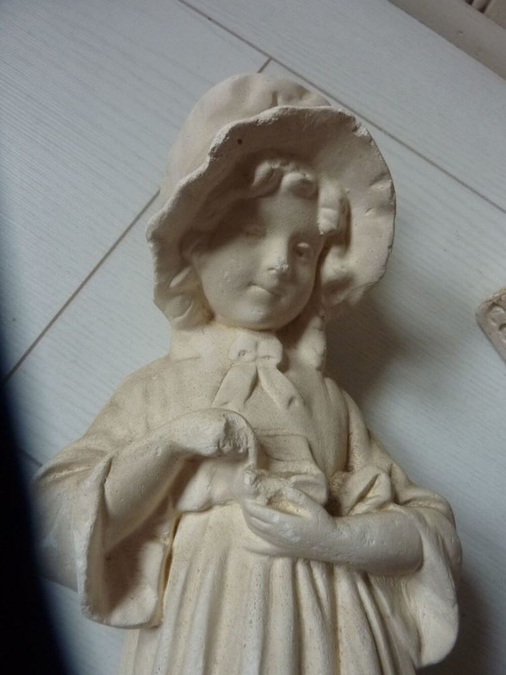Anciennes Statues d'enfants en pl&acirc;tre au choix Décoration
