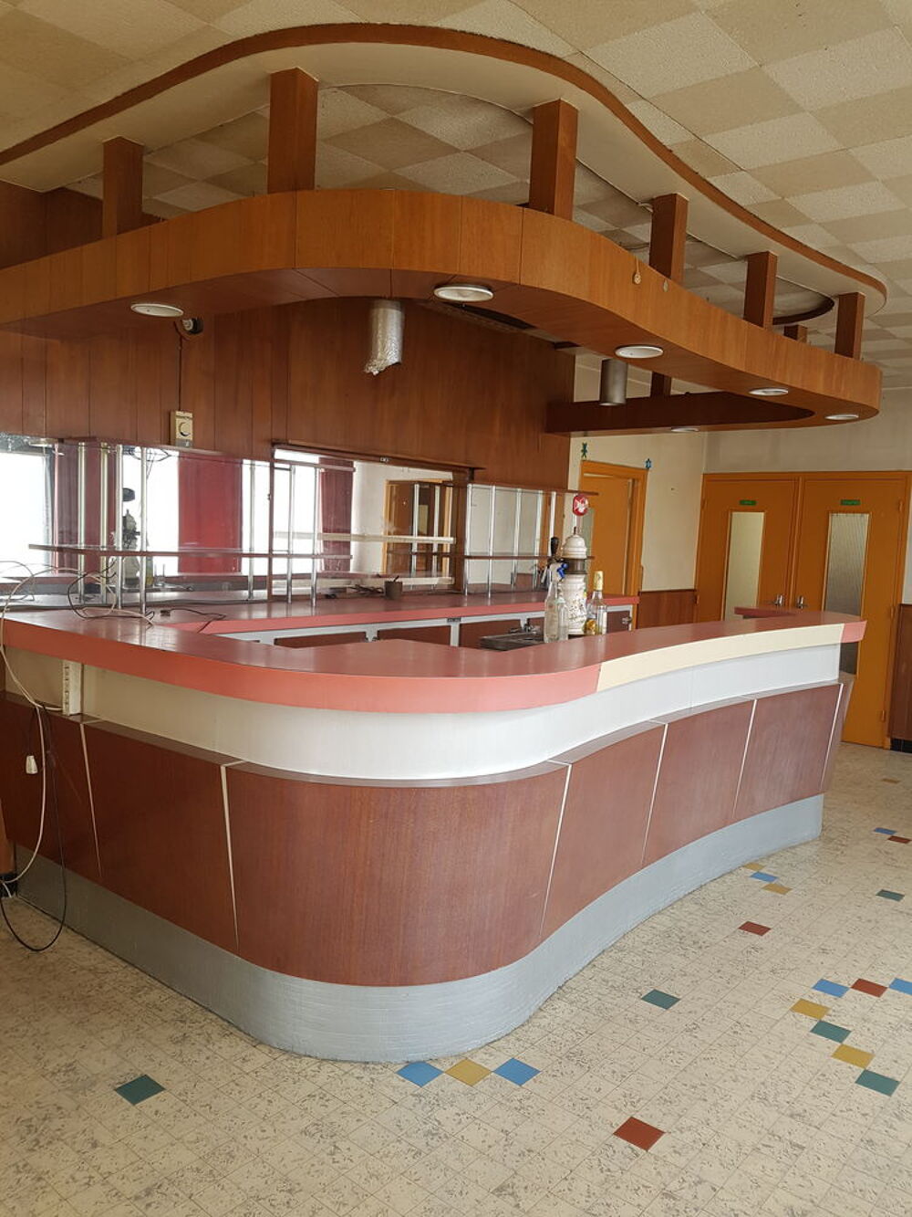 Comptoir de bar en formica Meubles