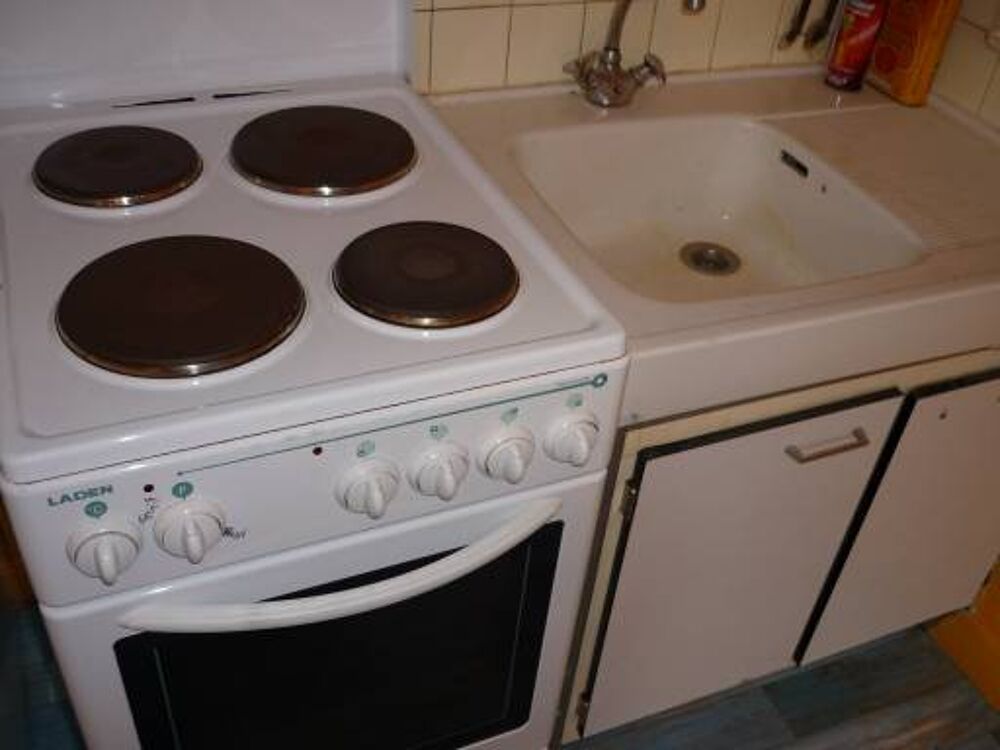 Location Appartement BEAU STUDIO MEUBLé 18 M2  MONTREUIL LIGNE 9 Montreuil