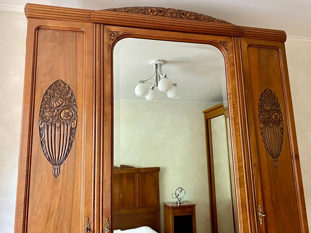 Chambre &agrave; coucher compl&egrave;te en bois massif - style Art D&eacute;co Meubles