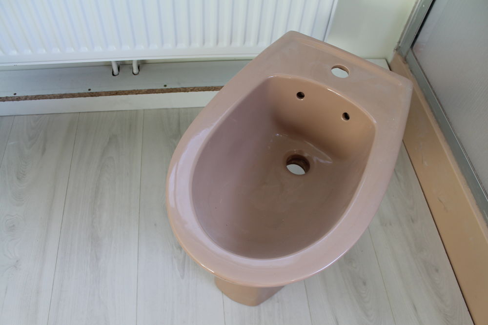 BIDET BEIGE NEUF Electroménager