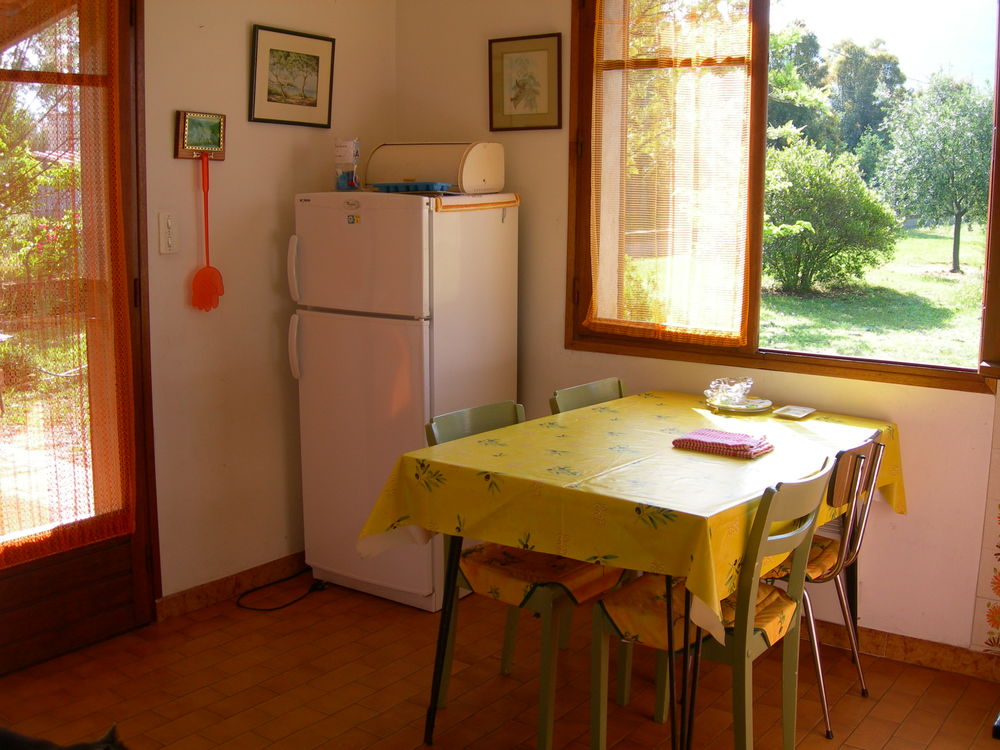   Rez de chaussée de villa  :  
Corse, Calenzana (20214)