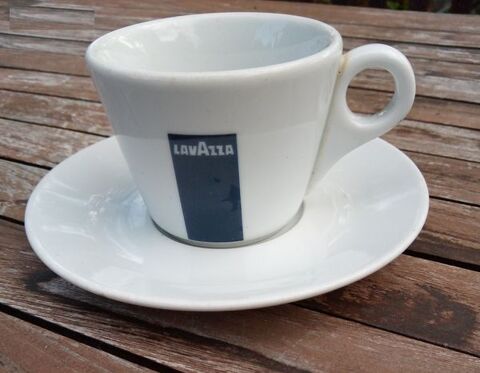 3 tasses et 9 soucoupes Lavazza 9 Beauchamp (95)