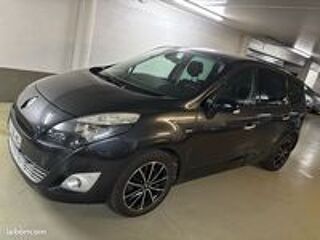 Sc&eacute;nic III Grand Scenic III 2.0 dci 150 bva6 Bose 5places suivi Renault 2011 occasion 92500 Rueil-Malmaison