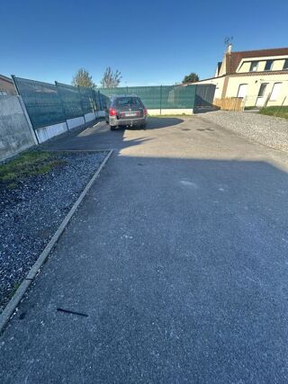  Parking / Garage à vendre 310 m²