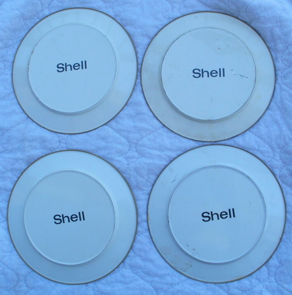 4 assiettes publicitaires de voitures de collection SHELL 