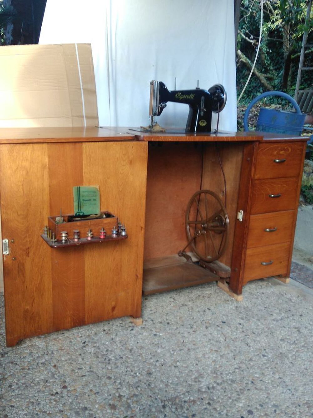 Machine &agrave; coudre ancienne italienne marque VIGORELLI Electroménager