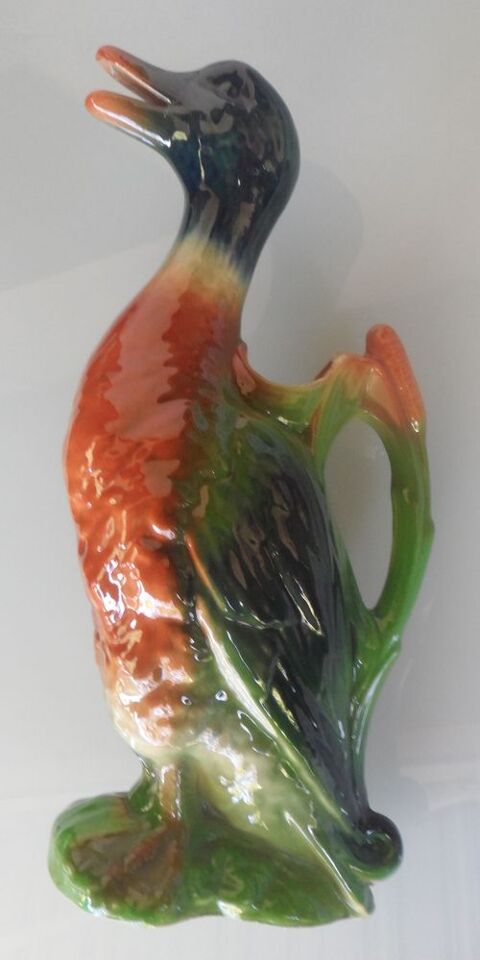 Cruche vintage en forme de canard barbotine Saint Clément 110 Castries (34)