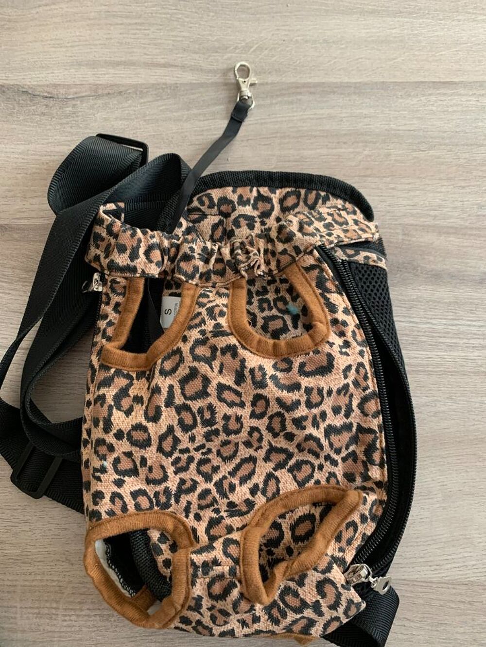 2 LOTS DE V&ecirc;tements et accessoires pour petits chiens Bricolage