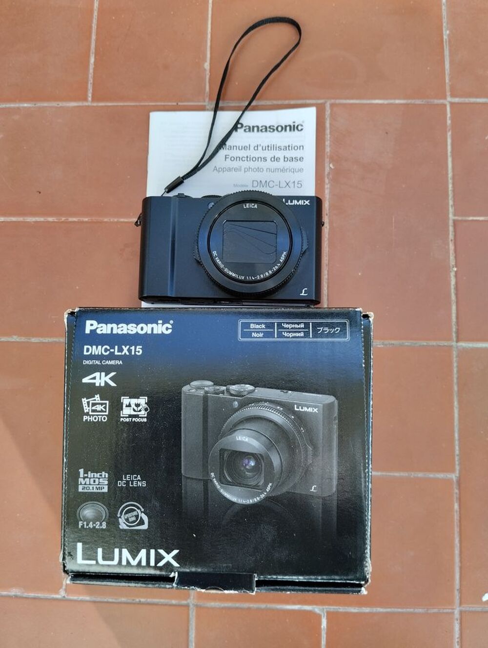 appareil photo Panasonic DMC-LX15 avec tr&eacute;pied. Neuf Photos/Video/TV