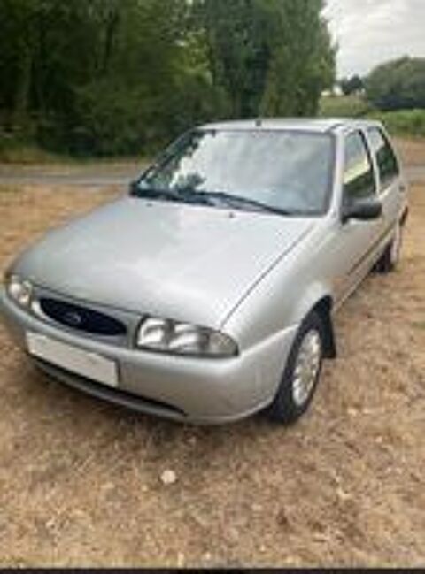 Fiesta 1.3i Declic 1998 occasion 17610 Ch&eacute;rac