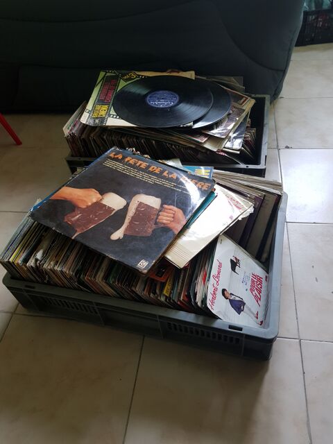 2caisse disque vinil 45tours 40 Istres (13)
