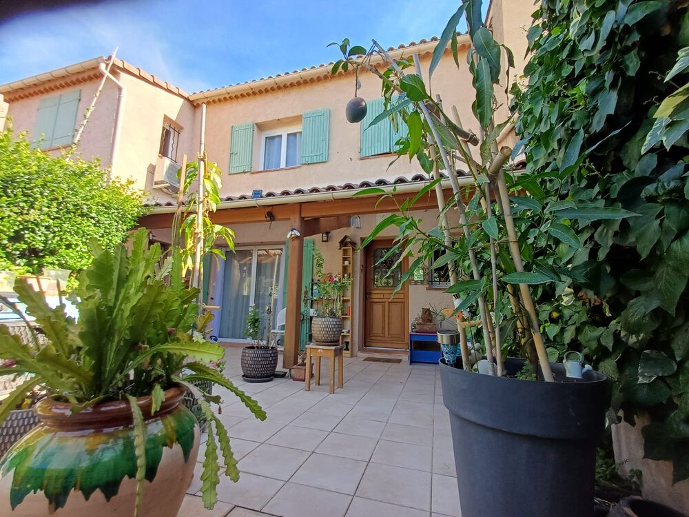 Vente Maison Maison 5 pièces (3 chambres) 95 m2 La Crau !  435000 € La crau
