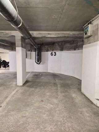  Parking / Garage à louer 12 m² Clichy