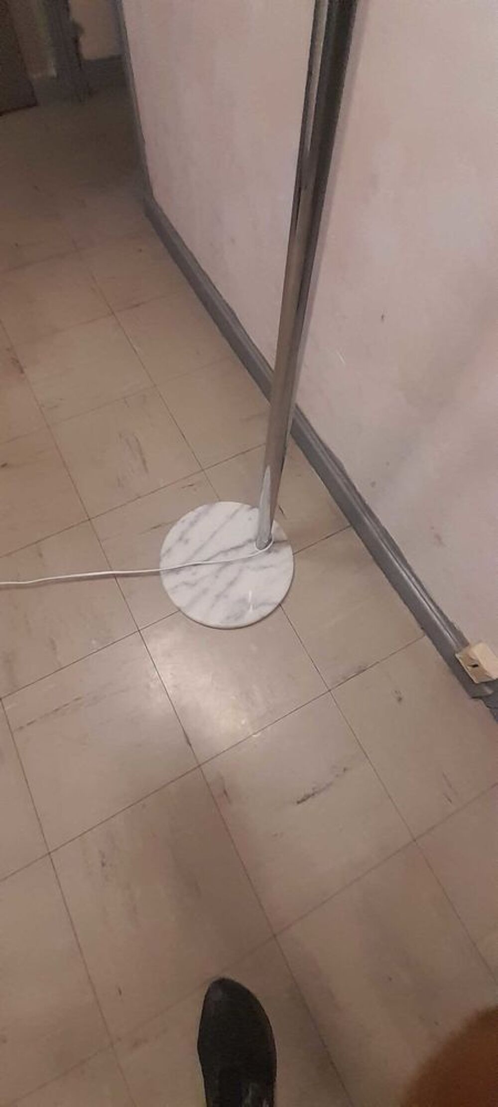 lampe Led . pied en marbre Décoration