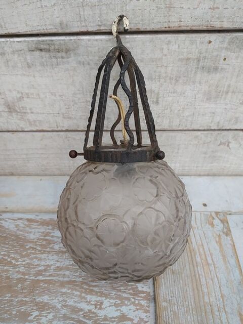 Lampe Suspension Verre Art D�co Fer Forg� Vincent Hettier 
130 Loches (37)