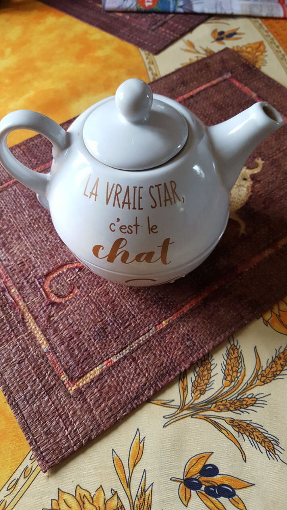 4 THEIERES AVEC LES TASSES Electroménager