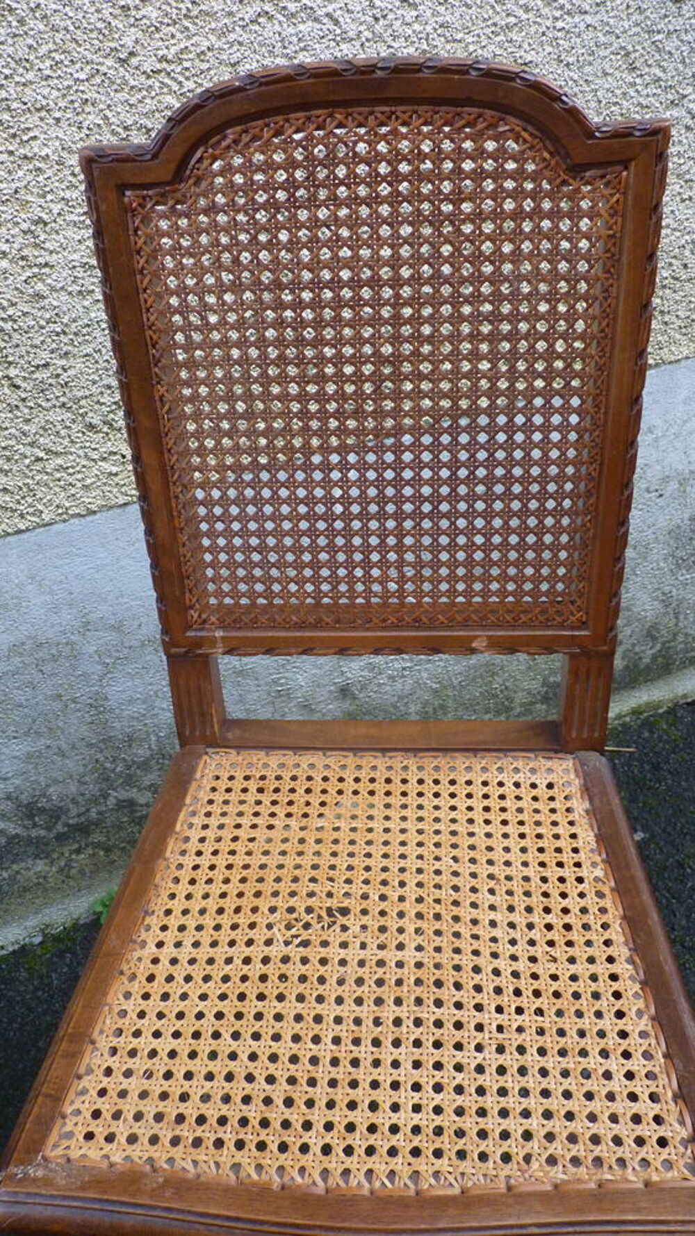 Lot de 2 chaises cann&eacute;es vintage
Décoration