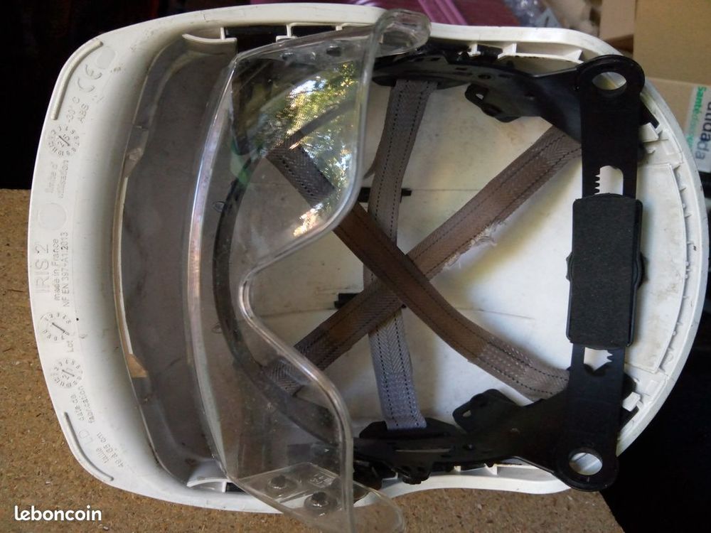 Casque de chantier IRIS 2 Auboueix - taille 49 &agrave; 65 cm Bricolage