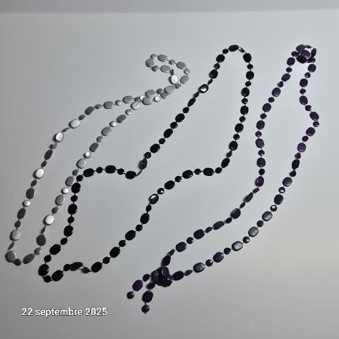 Lot de 3 colliers vintage , ann�e 60-70, style paco Rabanne  10 Saumur (49)