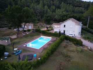  Maison � vendre 6 pi�ces 275 m�