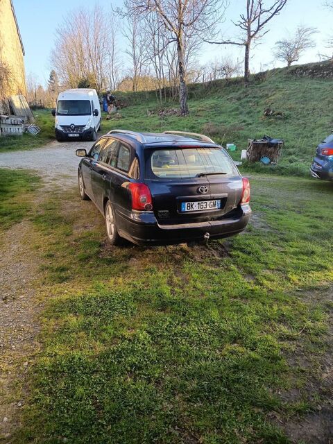 Toyota avensis 2.0 D4-D Linea Terra