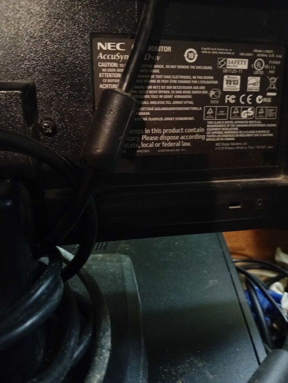 &eacute;cran pour pc de bureau Matériel informatique