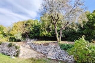 Vente Villa Belle villa 190 m² sur 815 m² secteur résidentiel Villevieille (30250) Villevieille