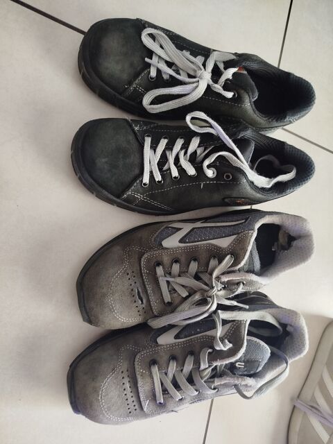 lot de 2 paires  de chaussure de s�curit� taille 39 20 Millery (69)