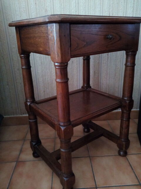 guridon, table de chevet en chne 25 Rez (44)