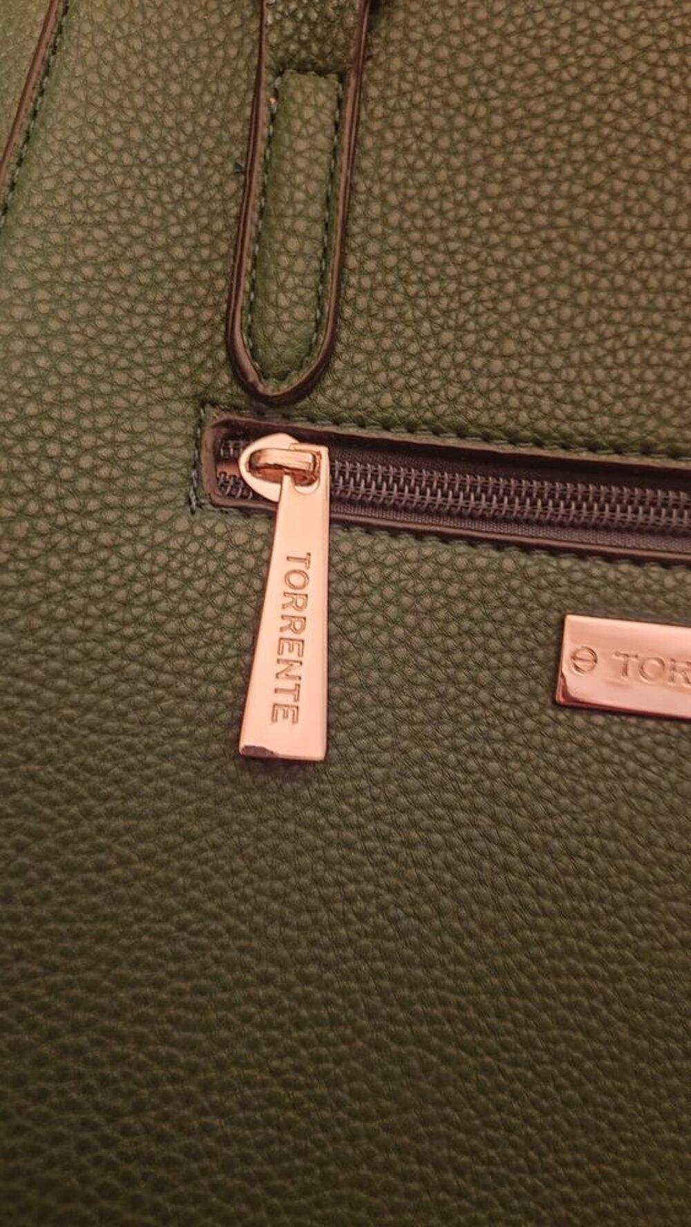 Sac cuir vegan port&eacute; main vert Torrente neuf Maroquinerie