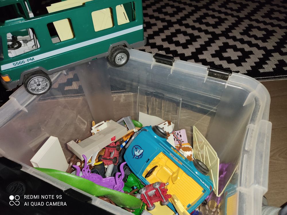 Maison playmobil 
Comissairiat de police
H&ocirc;pital p&eacute;diatre Jeux / jouets