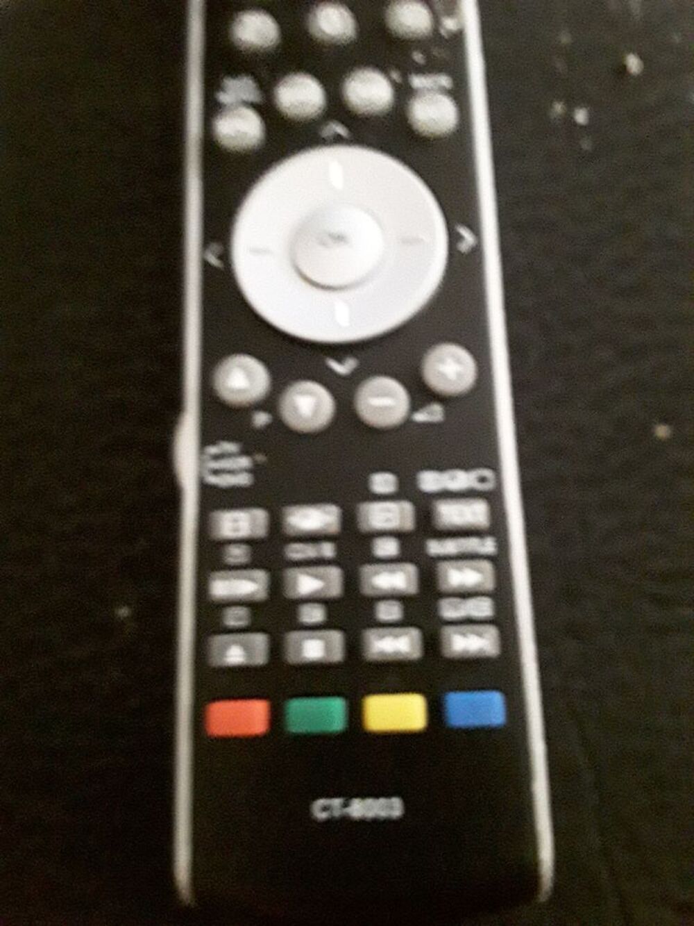 Bonjour 
ventes 2 t&eacute;l&eacute;commande d origine pour TV TOSHIBA Photos/Video/TV