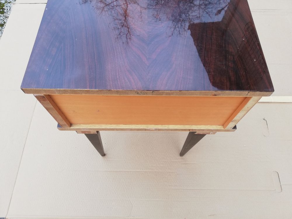 TABLE DE NUIT Meubles