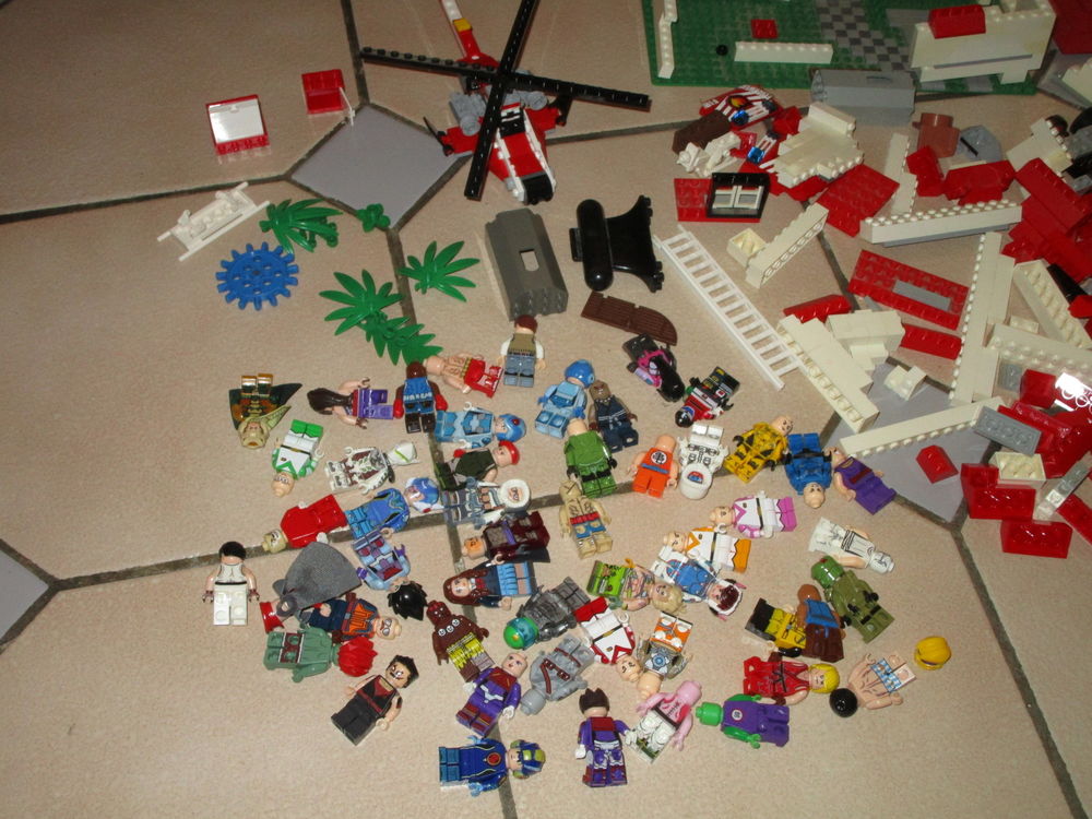 LEGO BRIQUE HELICOPTERE MAISON Jeux / jouets