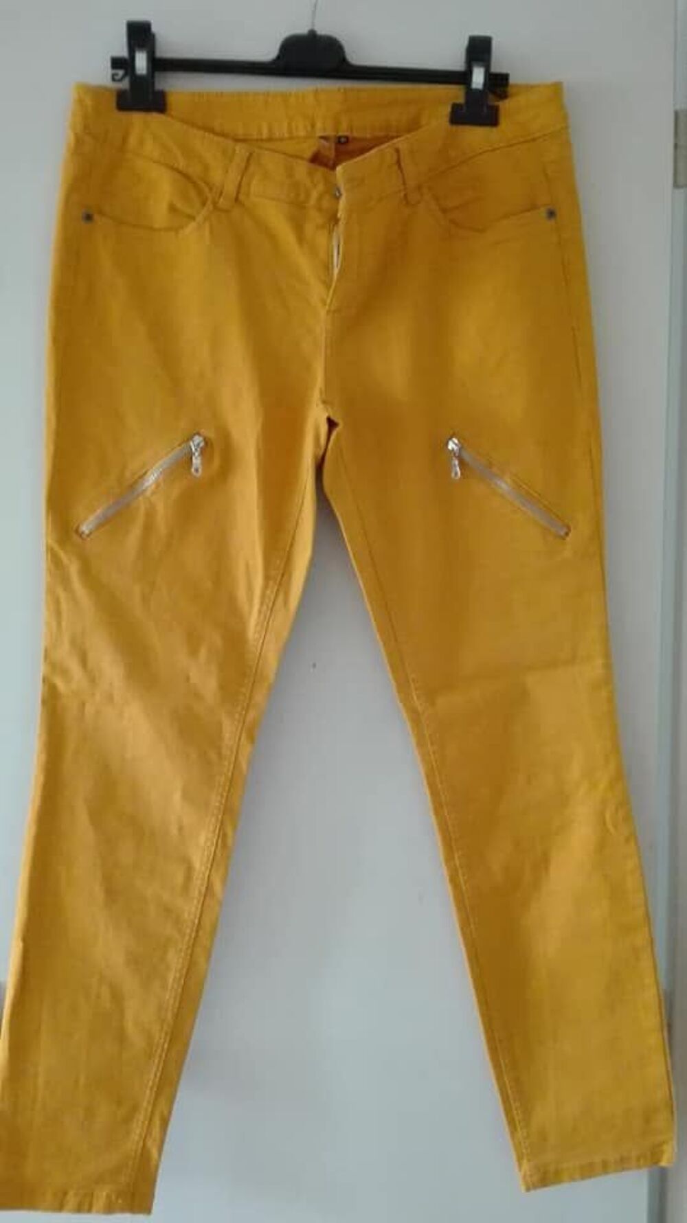jean en tissu &eacute;pais taille basse 40-42 Vêtements