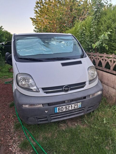 Opel Vivaro VIVARO CA 2900 L2H1 2.0 FAP CDTI 115 CH PACK CLIM + EASYTRONIC 2006 occasion Charolles 71120