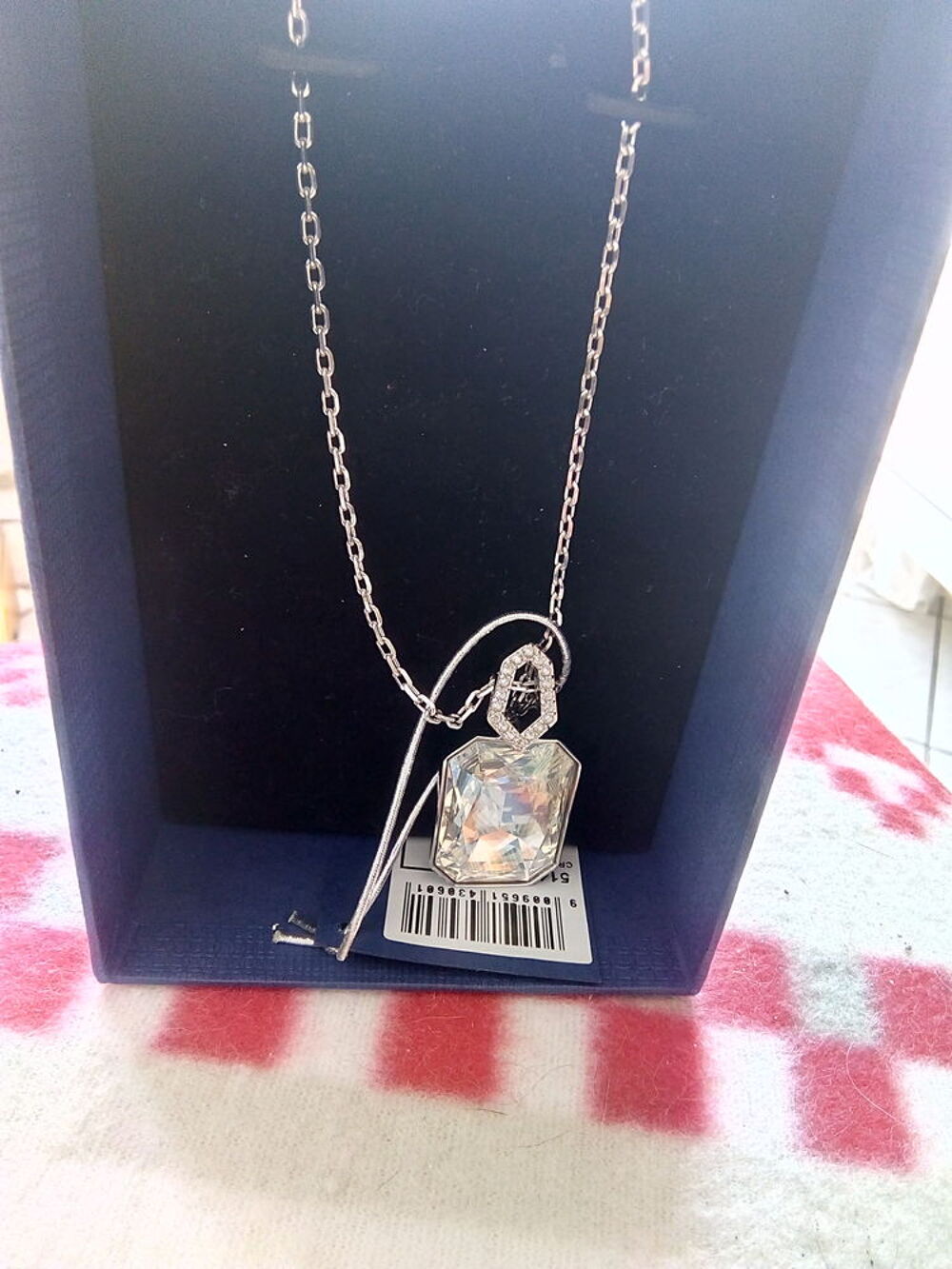 Collier Swarovski Bijoux et montres