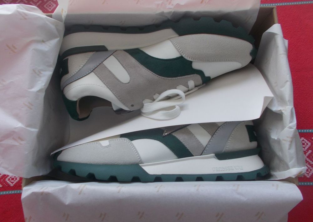 Paire de Baskets Sneakers : Vanessa Wu - Taille 38 - NEUVE Chaussures