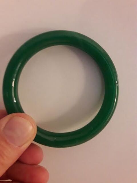 1 bracelet jade vert meraude 80 Saint-Mand (94)