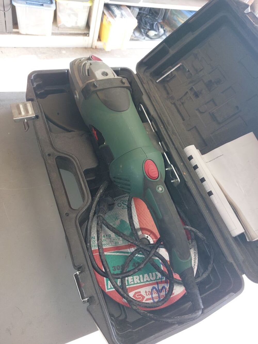 MEULEUSE D'ANGLE 230 mm 2200W Bricolage