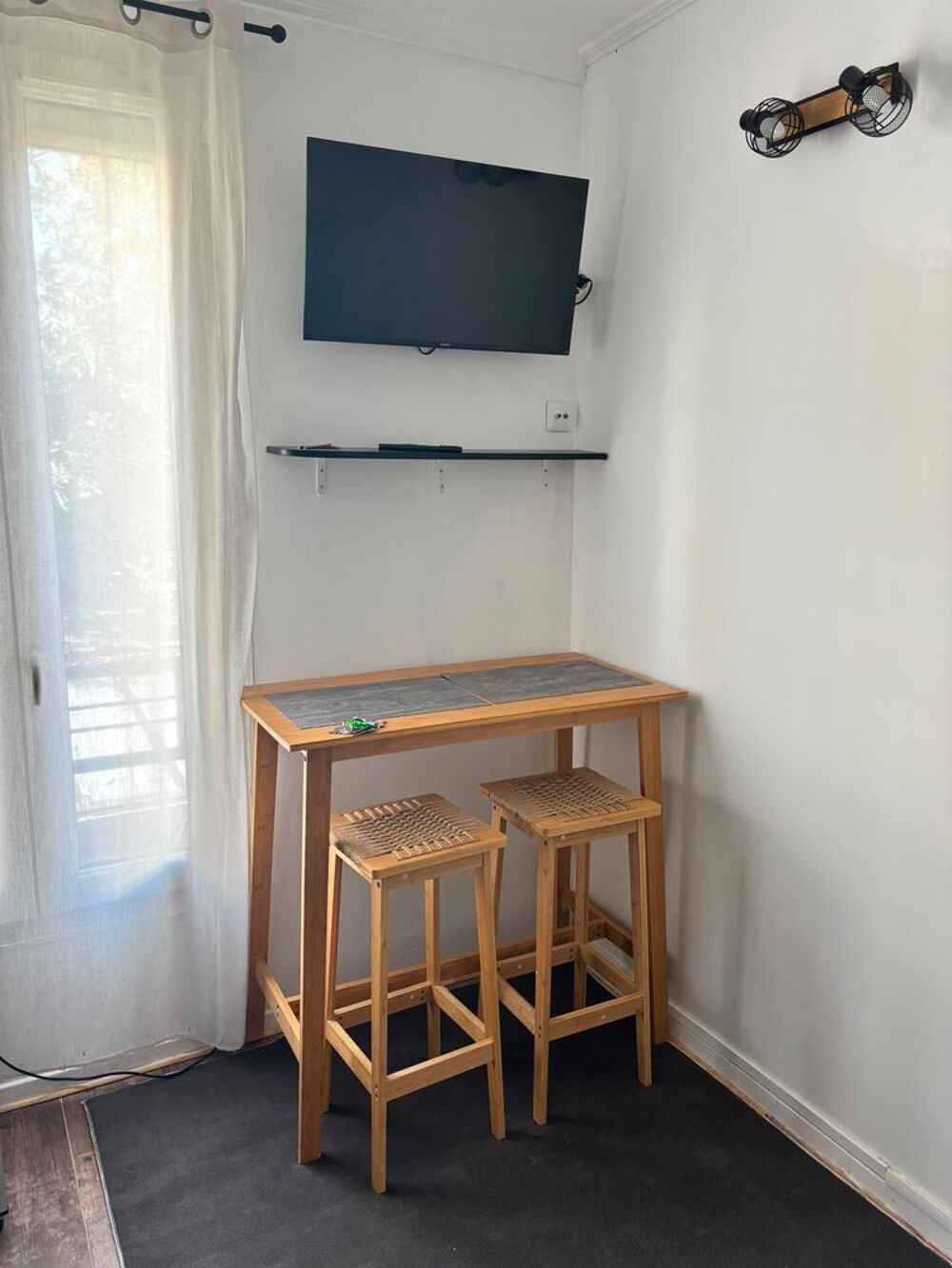 Vente Chambre Studio ds résidence toilette usagé privatif Paris 19