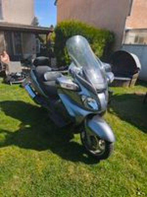 SUZUKI 2008 occasion 51130 Val-des-Marais