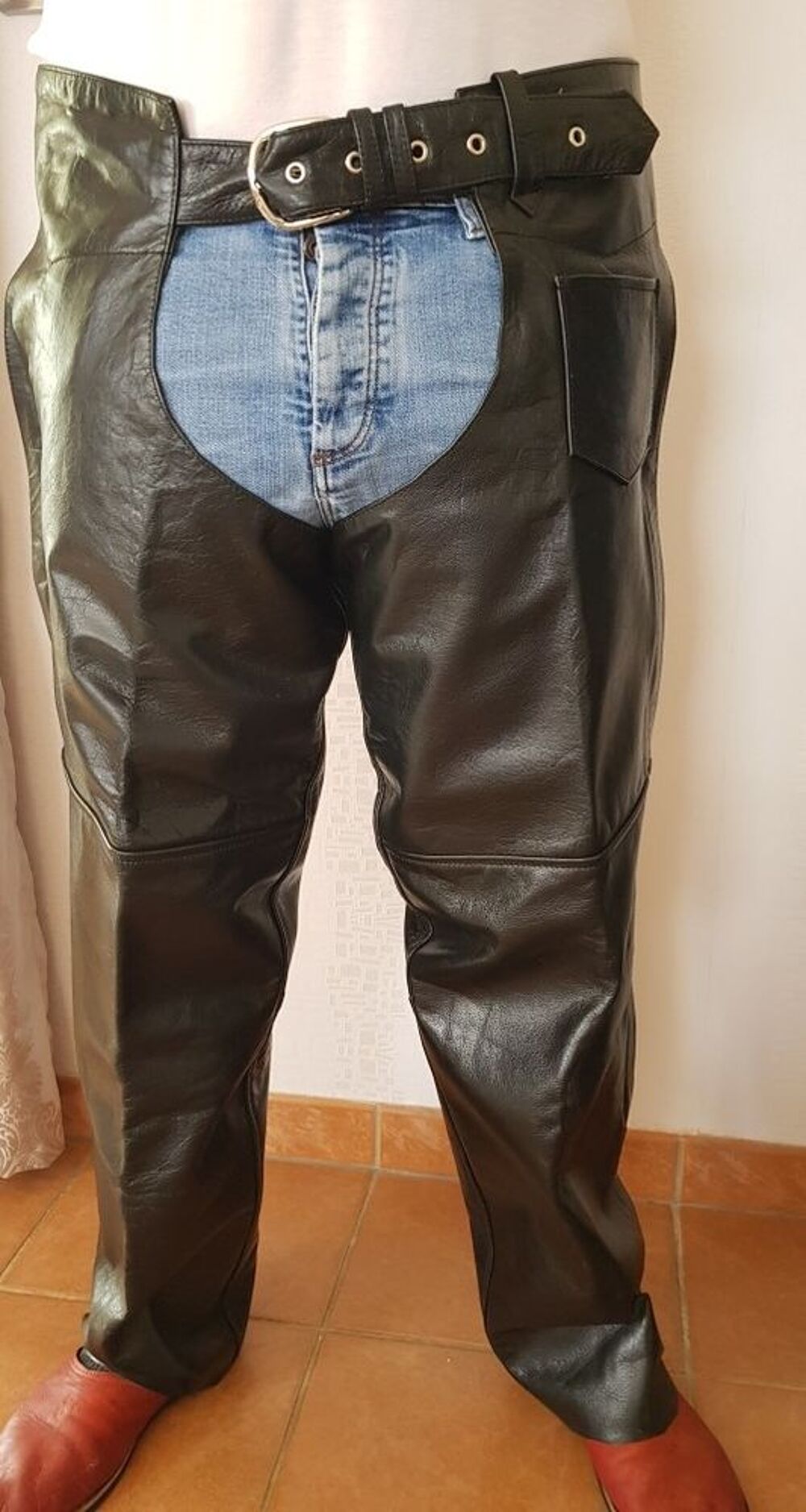 Pantalon cuir moto neuf Vêtements