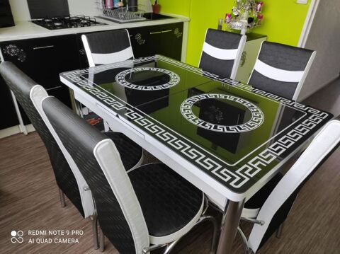 Table à manger + 6 chaises 300 Cenon (33)