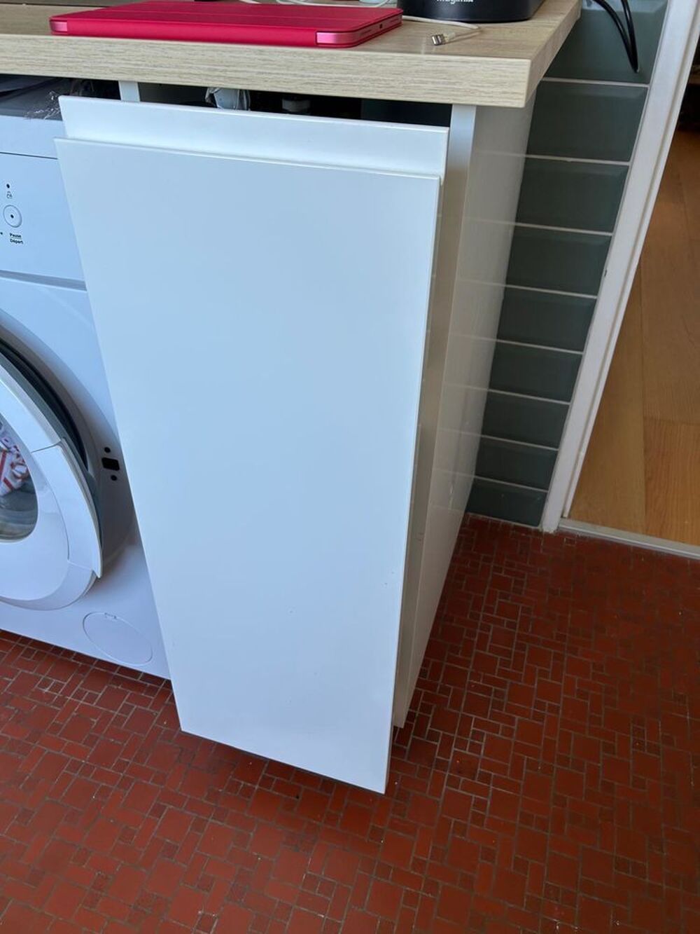 Meubles et &eacute;lectro m&eacute;nager de cuisine Meubles